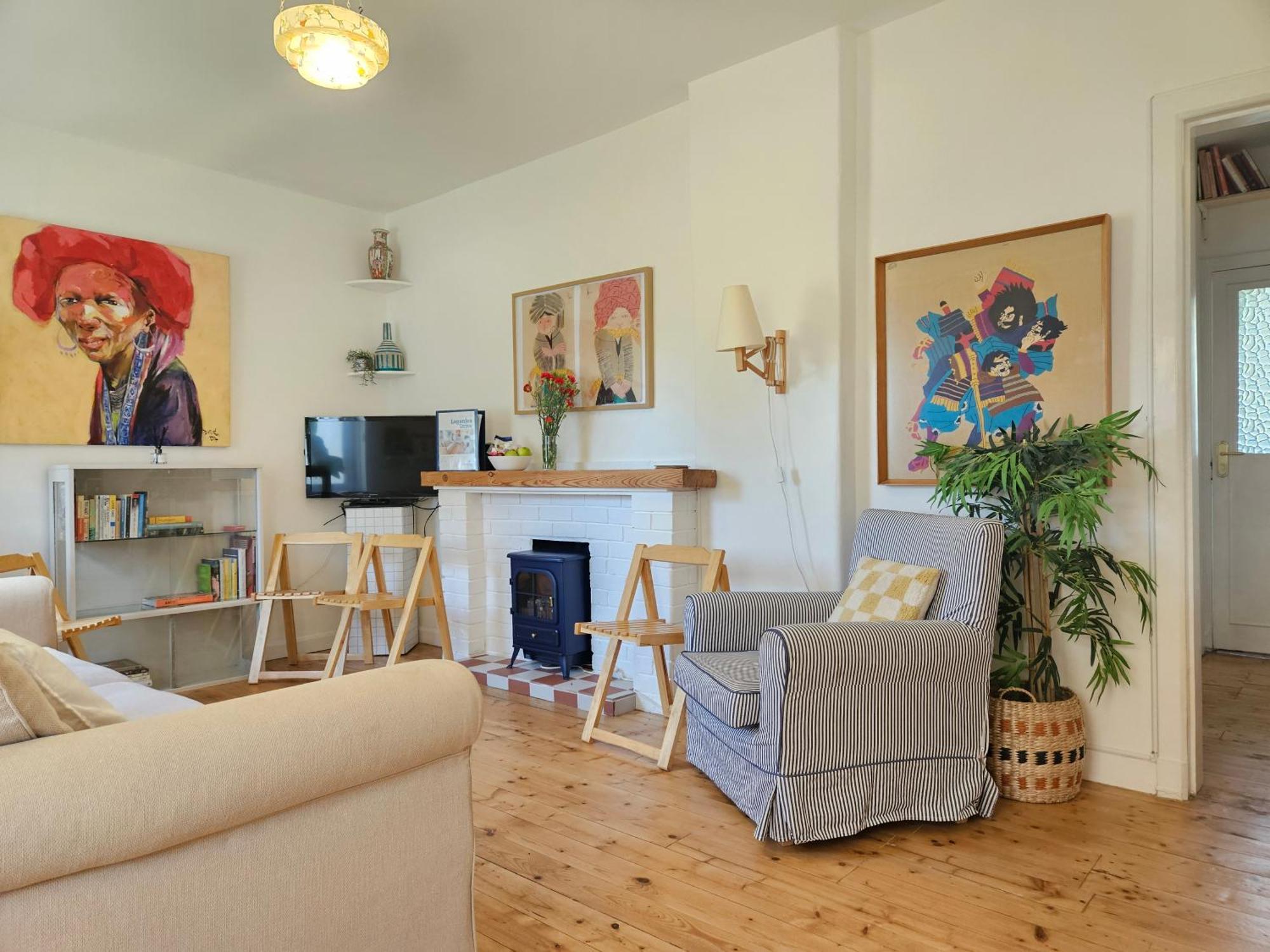 Apartment Charming 2-bedroom Ground Floor With Garden And Free On-street Parking *